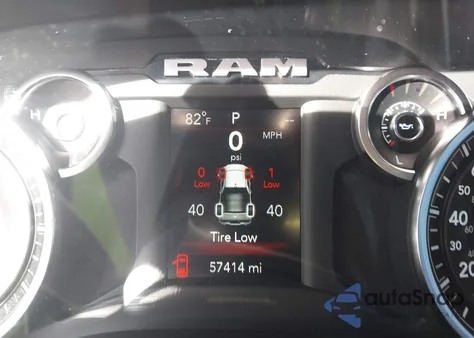 2021 Ram 1500 Big Horn 4X2 5'7 Box из США, поврежденный, VIN 1C6RREFT2MN609098